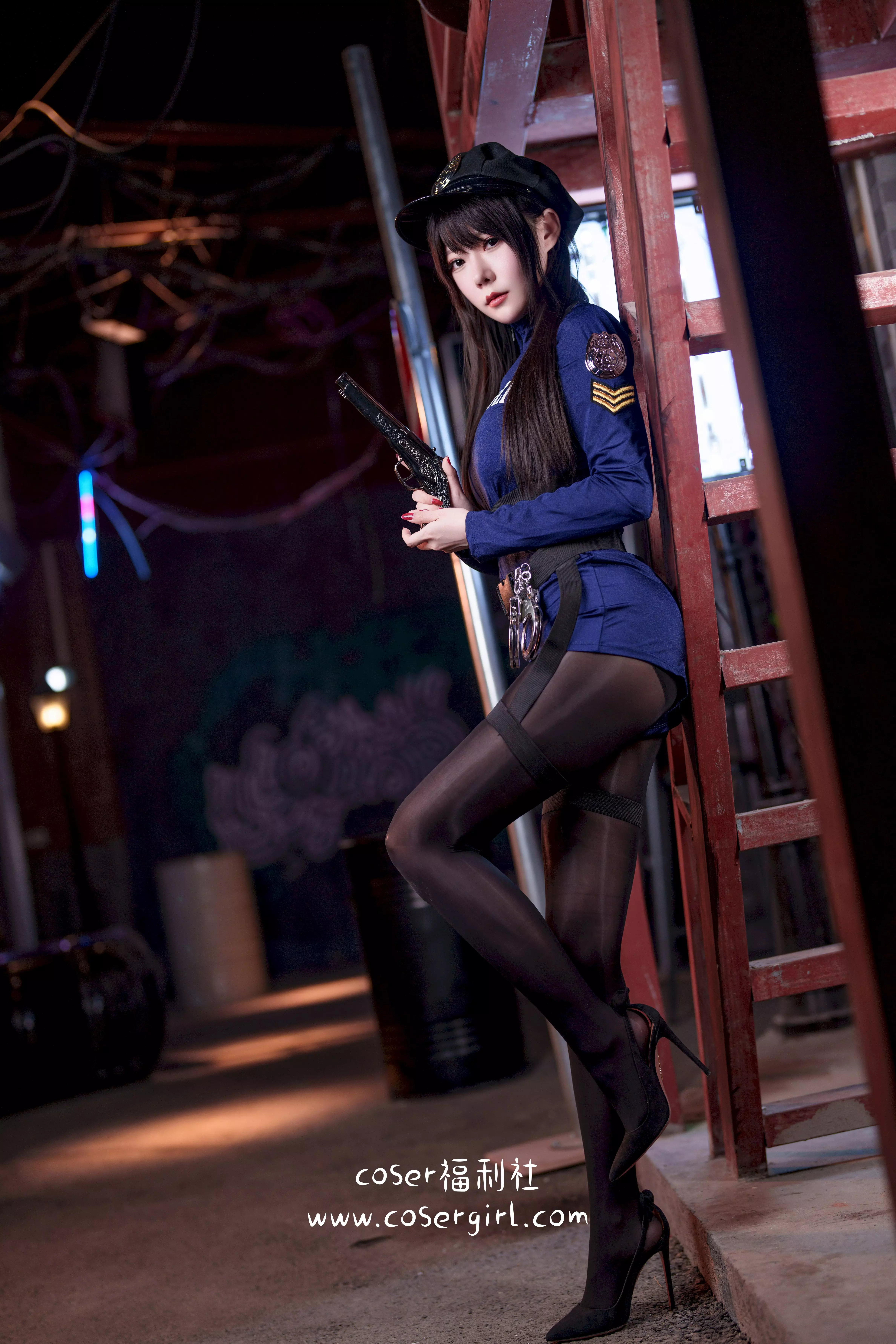 图片[5]-香草喵露露 十一月舰长女警图 [40P1V-1.55GB]美女写真下载-COSERYYDS